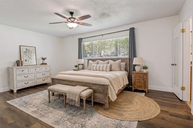 511 Westcliff Drive, Euless, TX 76040