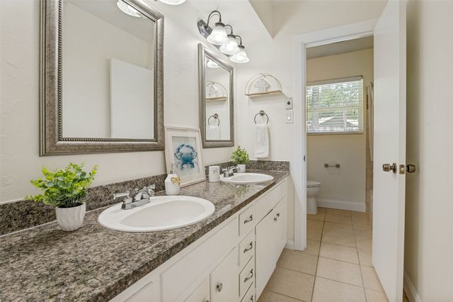 511 Westcliff Drive, Euless, TX 76040