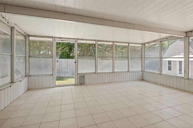 511 Westcliff Drive, Euless, TX 76040