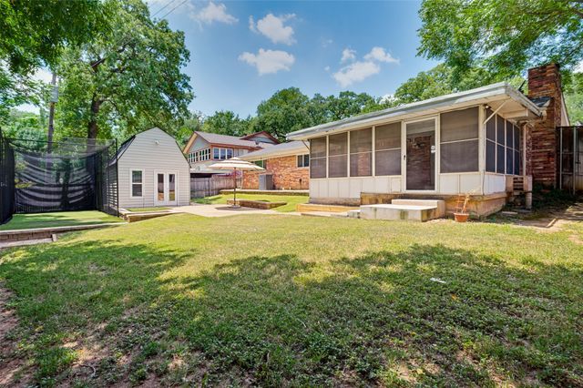511 Westcliff Drive, Euless, TX 76040