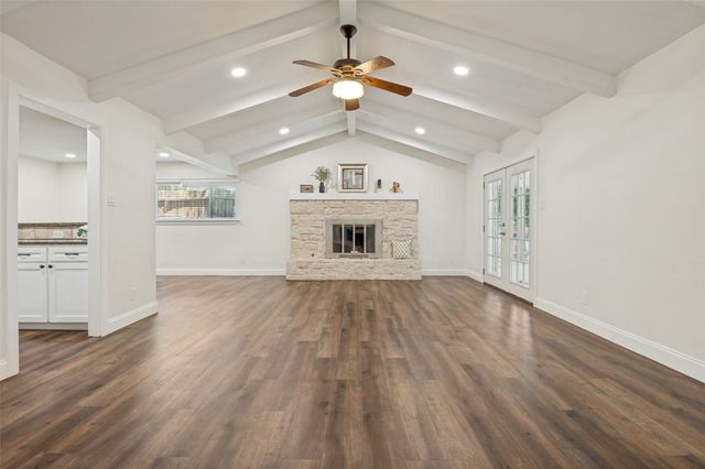 511 Westcliff Drive, Euless, TX 76040