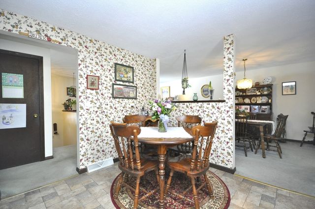 95 Amber Dr, East Bridgewater, MA 02333