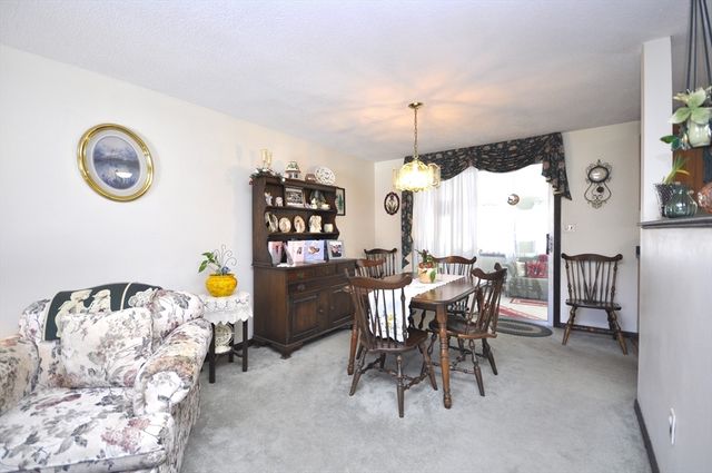 95 Amber Dr, East Bridgewater, MA 02333