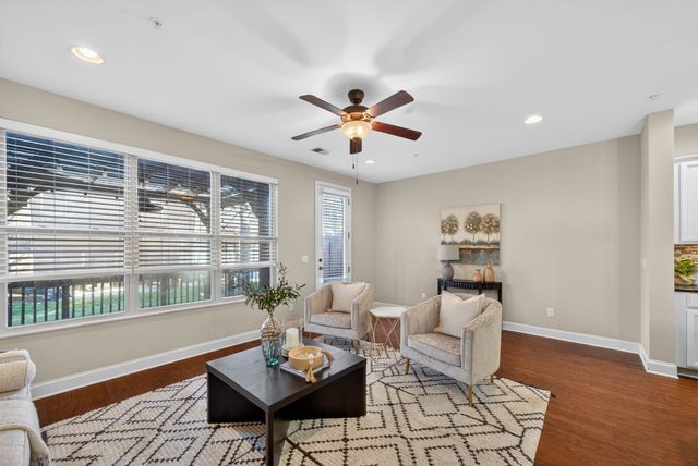 121 Ambassador Pvt Cir, Hendersonville, TN 37075