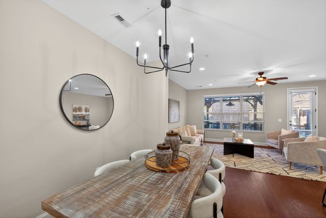 121 Ambassador Pvt Cir, Hendersonville, TN 37075