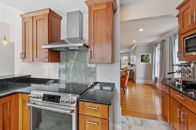 36 Lake Avenue, Melrose, MA 02176