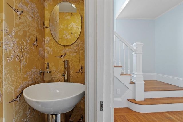 36 Lake Avenue, Melrose, MA 02176