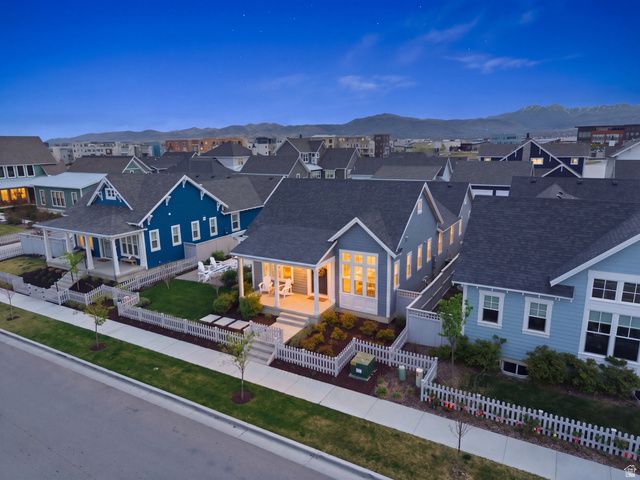11072 S PADDLE BOARD WAY, South Jordan, UT 84009