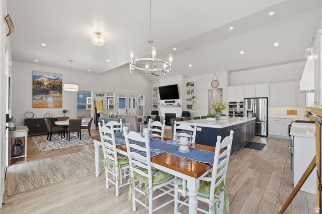 11072 S PADDLE BOARD WAY, South Jordan, UT 84009
