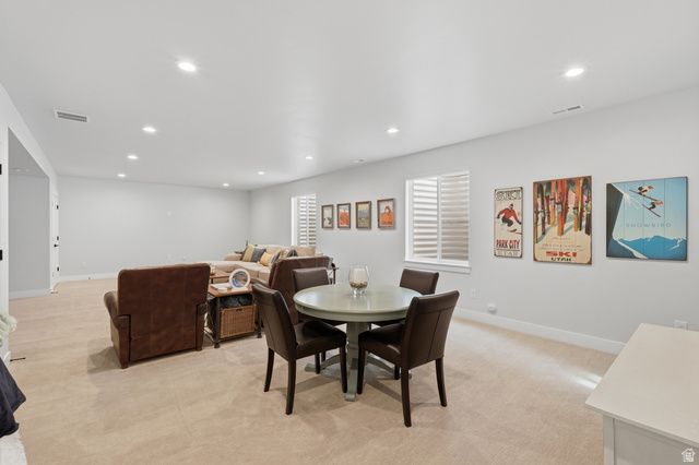 11072 S PADDLE BOARD WAY, South Jordan, UT 84009