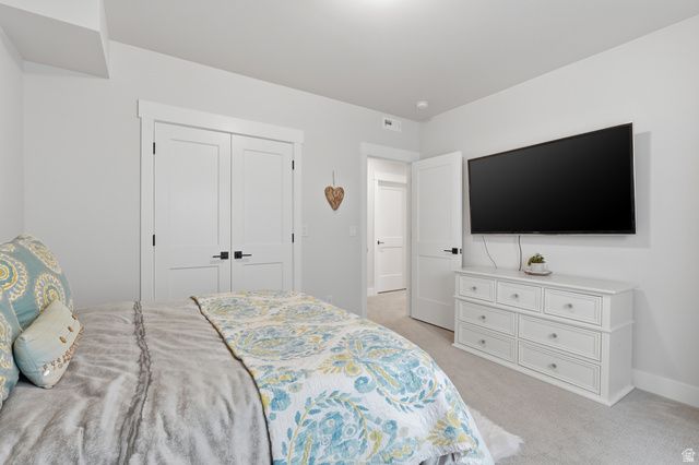 11072 S PADDLE BOARD WAY, South Jordan, UT 84009
