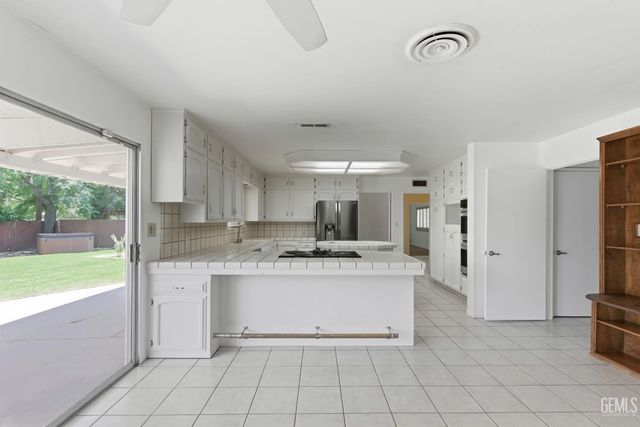 2612 Elm Street, Bakersfield, CA 93301