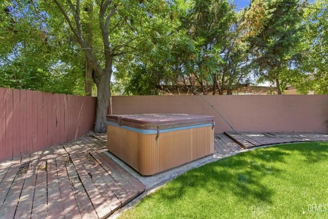 2612 Elm Street, Bakersfield, CA 93301