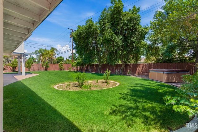 2612 Elm Street, Bakersfield, CA 93301