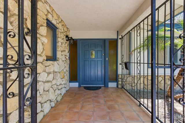 2612 Elm Street, Bakersfield, CA 93301