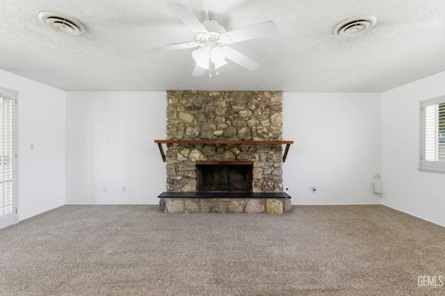 2612 Elm Street, Bakersfield, CA 93301