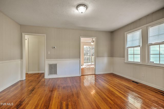 2145 Highway 93, Fall Branch, TN 37656