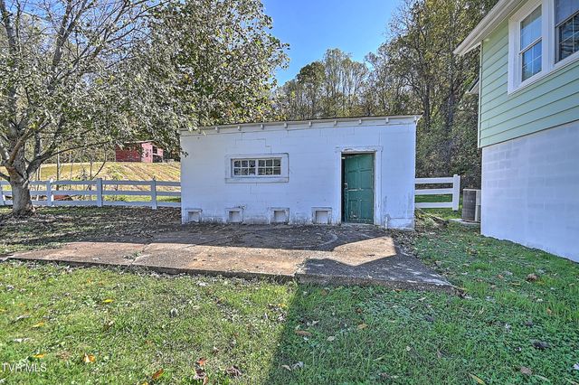 2145 Highway 93, Fall Branch, TN 37656