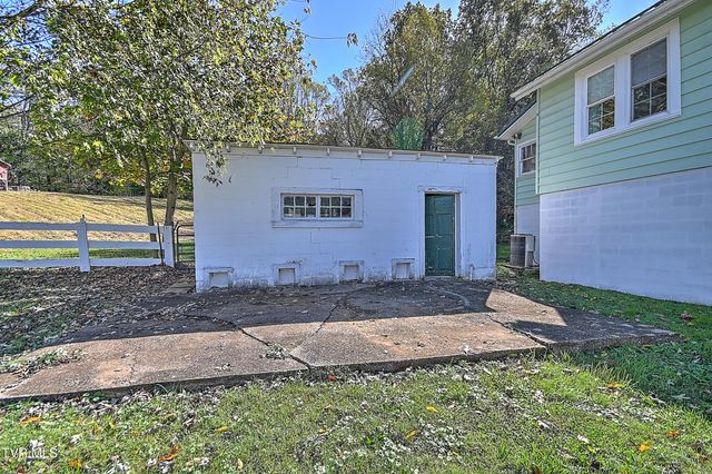 2145 Highway 93, Fall Branch, TN 37656