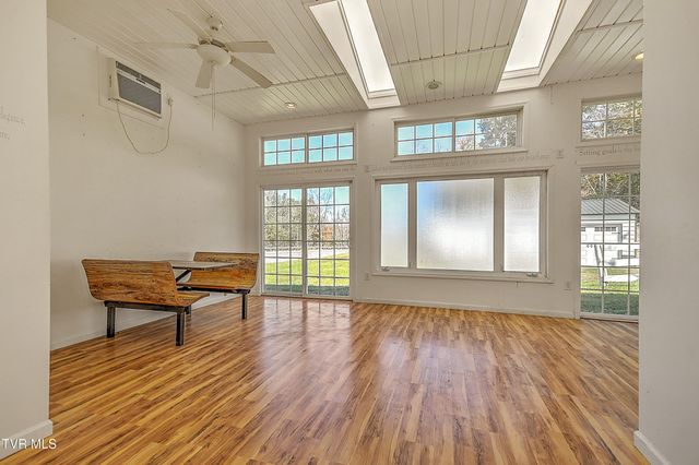 2145 Highway 93, Fall Branch, TN 37656
