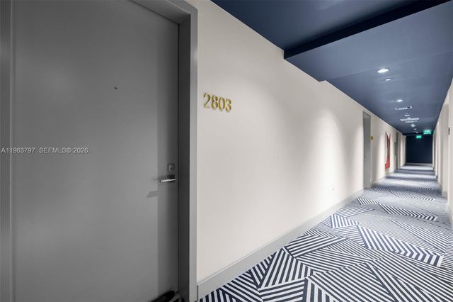 45 SW 9th St 2803, Miami, FL 33130