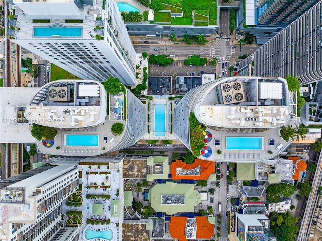 45 SW 9th St 2803, Miami, FL 33130