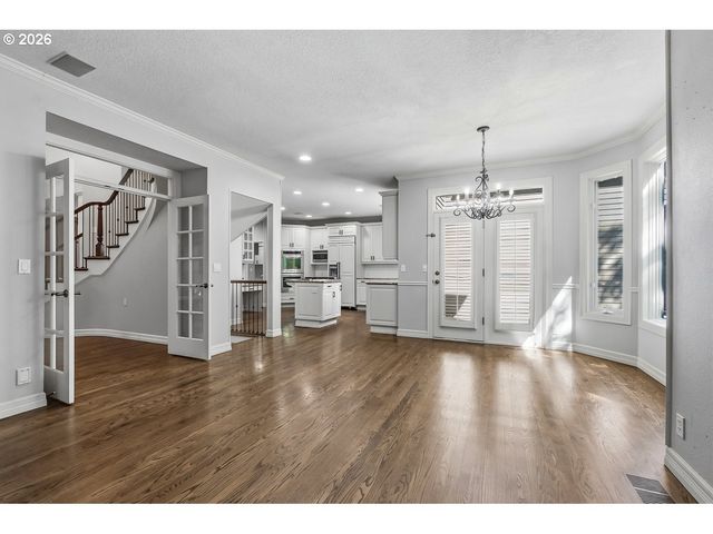 10825 Sw AVOCET Ct, Beaverton, OR 97007