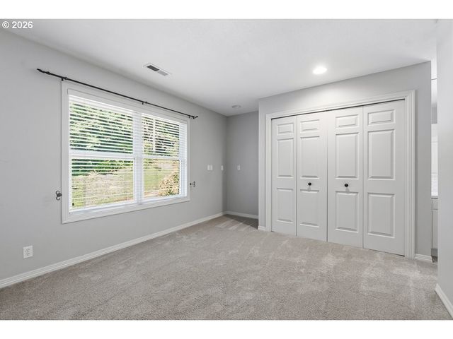 10825 Sw AVOCET Ct, Beaverton, OR 97007
