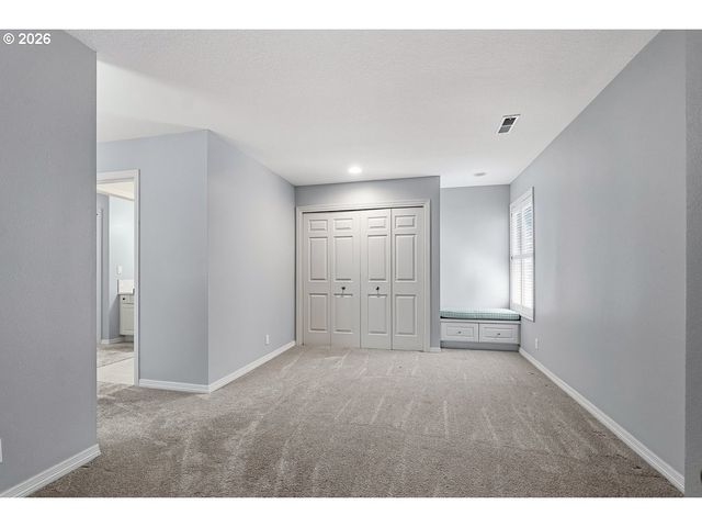 10825 Sw AVOCET Ct, Beaverton, OR 97007