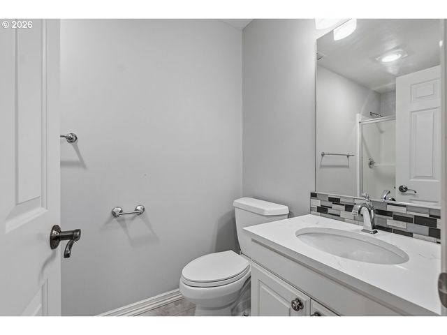 10825 Sw AVOCET Ct, Beaverton, OR 97007