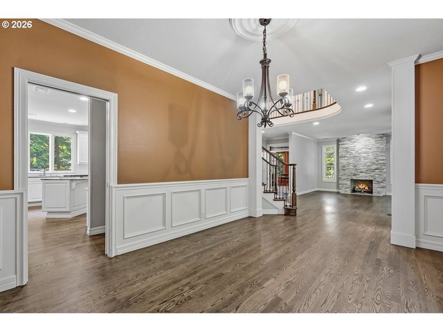 10825 Sw AVOCET Ct, Beaverton, OR 97007