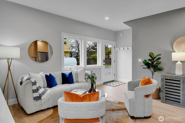 3812 SW Morgan Street, Seattle, WA 98126