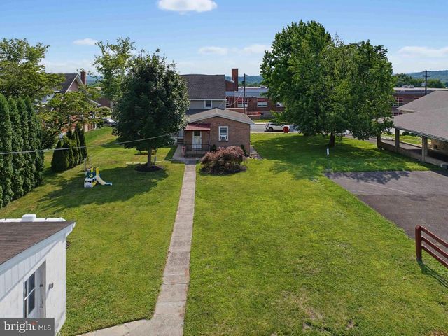 513 JEFFERSON ST #, East Greenville, PA 18041