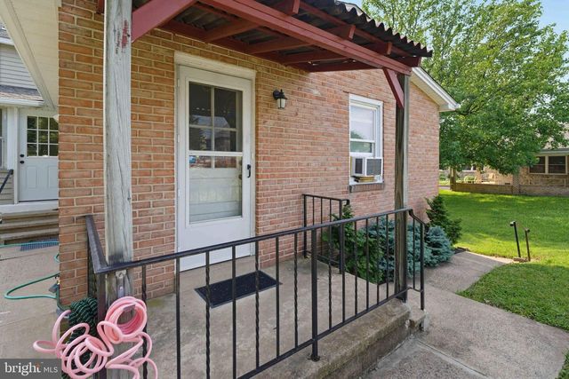 513 JEFFERSON ST #, East Greenville, PA 18041