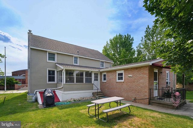513 JEFFERSON ST #, East Greenville, PA 18041