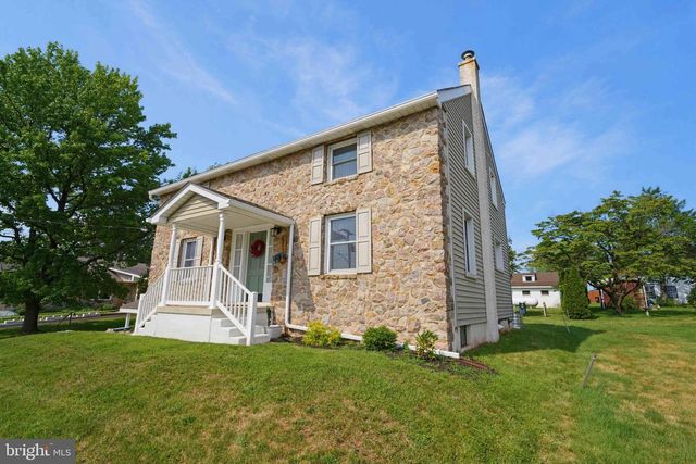 513 JEFFERSON ST #, East Greenville, PA 18041