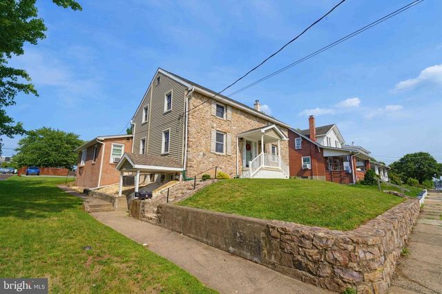 513 JEFFERSON ST #, East Greenville, PA 18041