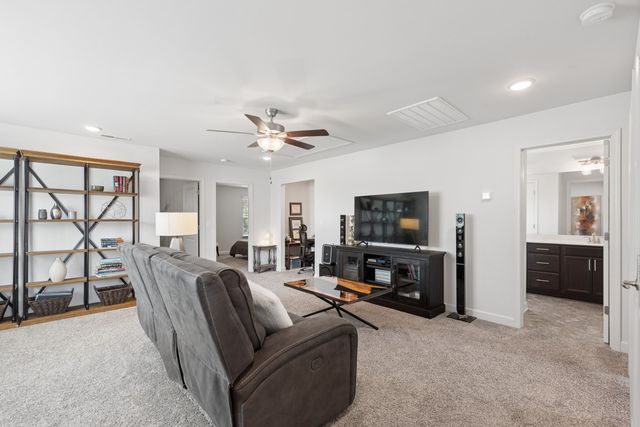 504 Stevens Ct, Lebanon, TN 37087