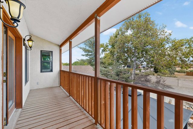 3804 33rd Circle SE, Rio Rancho, NM 87124