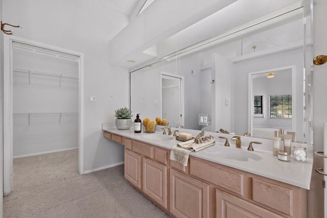 3804 33rd Circle SE, Rio Rancho, NM 87124