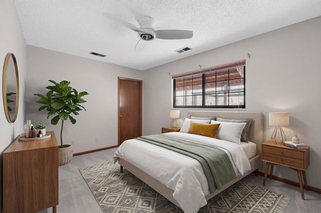 3804 33rd Circle SE, Rio Rancho, NM 87124