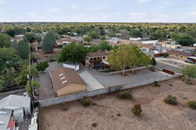 3804 33rd Circle SE, Rio Rancho, NM 87124