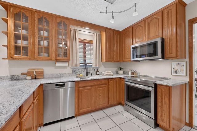 3804 33rd Circle SE, Rio Rancho, NM 87124