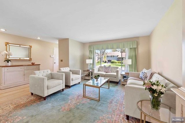 52 Center Street, Cresskill, NJ 07626