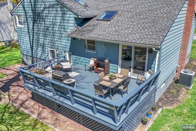 52 Center Street, Cresskill, NJ 07626