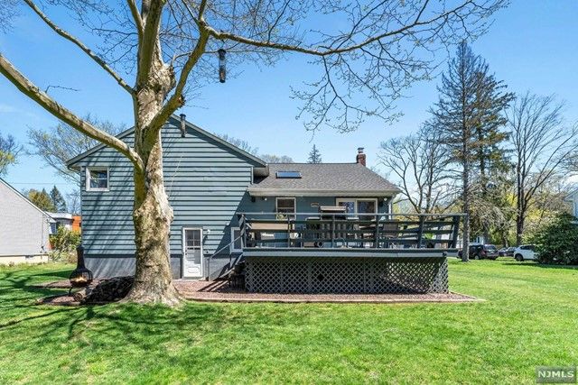 52 Center Street, Cresskill, NJ 07626