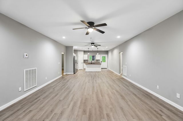 286 Emily Ln, Bell Buckle, TN 37020