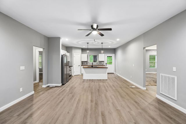 286 Emily Ln, Bell Buckle, TN 37020