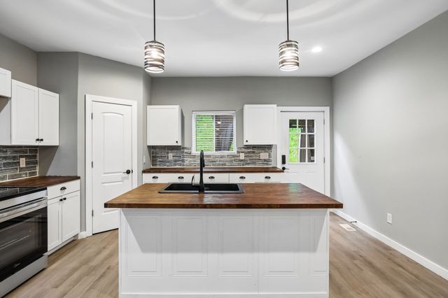 286 Emily Ln, Bell Buckle, TN 37020