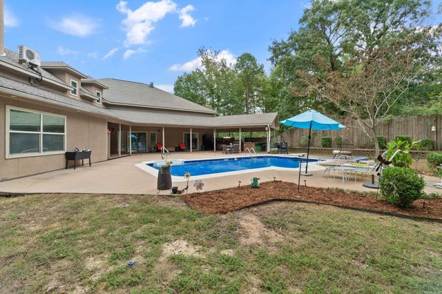 1045 Scarlett Lane, Bauxite, AR 72011